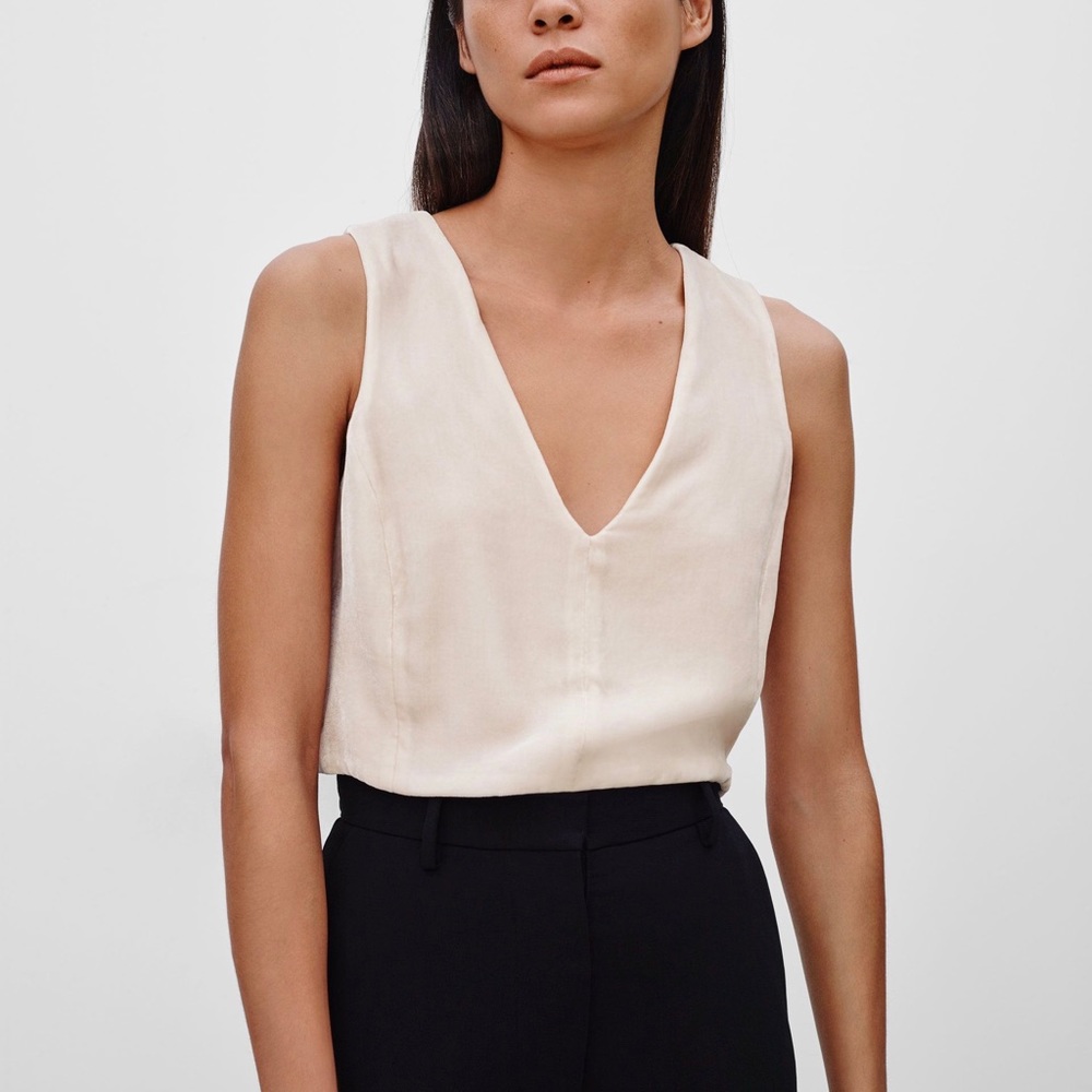 Wilfred (Aritizia) Velvet Dauphine Cropped Tank